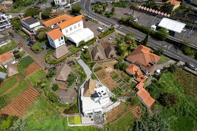 an aerial view of a house in a city at Casa da Mãe in Santana