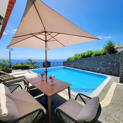 Villa Ocean Wave Calheta - Oversized Pool & Stunning Ocean Views