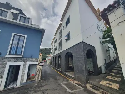 an alleyway between two buildings in a city at Faty`s Place by Susys Holidays in Santa Cruz