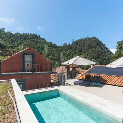 Avo Maria House by AH
