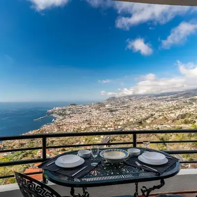 Atlantic Ocean by Holiday Rental Madeira