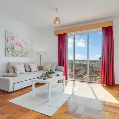 Camara de Lobos Apt by Holiday Rental Madeira