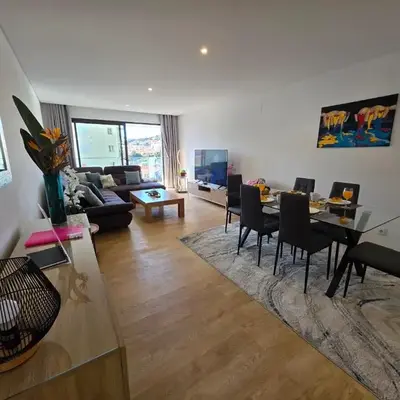 Glendeira Lux Apartment