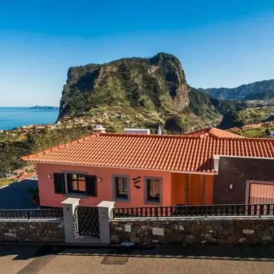 Holiday Home Elegantes Haus in Santana mit Garten und Grill by Interhome