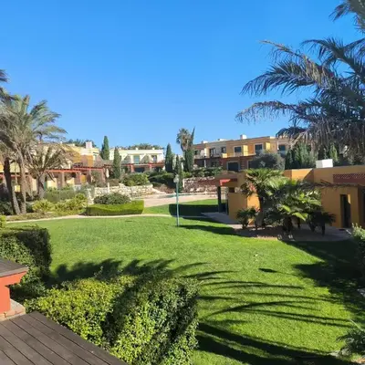 Casa Amarillo
