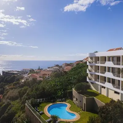 New Calheta Plaza Apartment by Your Madeira Rentals