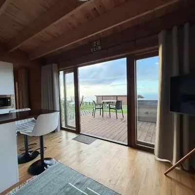 Sunset Eco Shelter 4