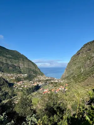 a view of a town between two mountains at Casa Refúgio M in São Vicente