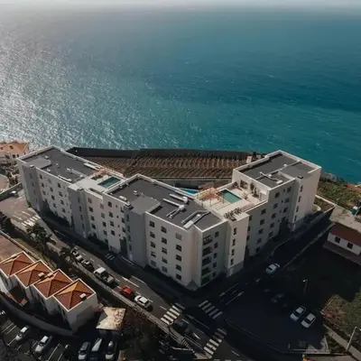 Atlantic Residence Pool & Ocean View