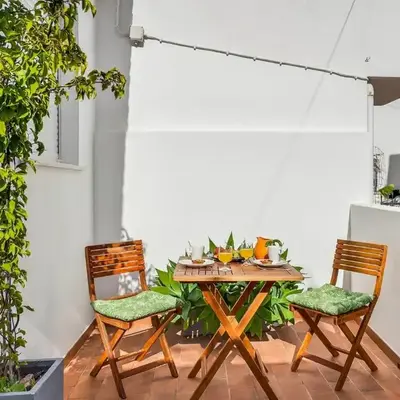 Pátio da Luz 1Bdr House by LovelyStay