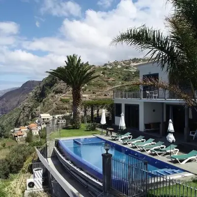 Ocean Cliff