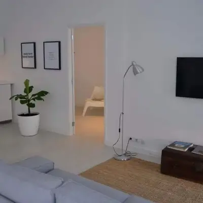Charming Apartment 101