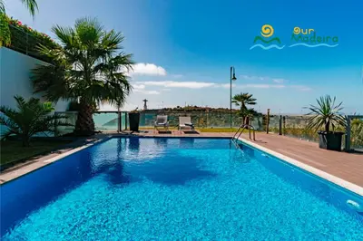 Gallery image of OurMadeira - Villa Sol e Mar in Caniço