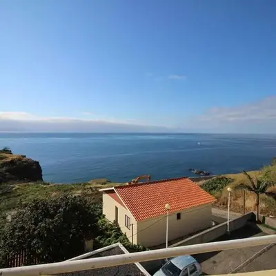 Portinho II-Modern apt with balcony facing the sea