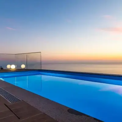 A&M House II Luxury Holidays Home