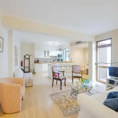 Central Funchal Apartment - GARDEN - Free Parking & AC