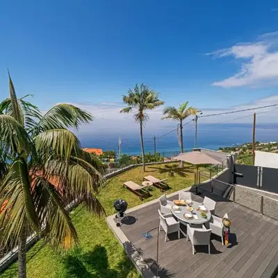 Vila Papagaio Verde by An Island Apart