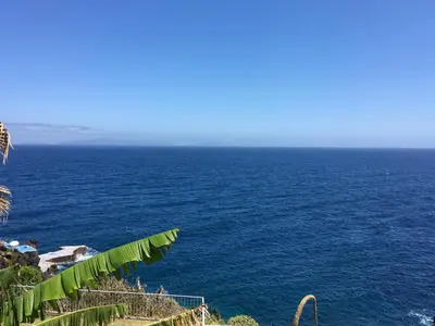 a view of a large body of water at Chuva De Prata in Caniço