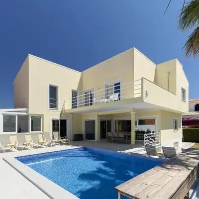 Porto de Mos 95 by Destination Algarve