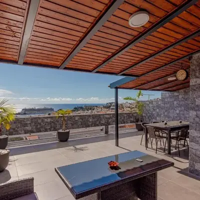 Flowers Island house 2