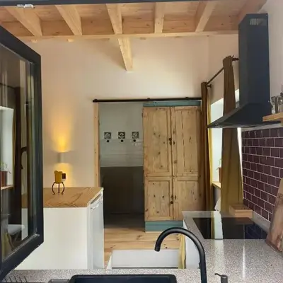 Ideal Summer cabin 1 km from arrifana beach