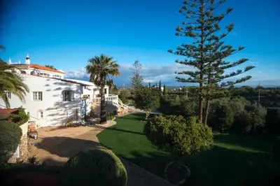an aerial view of a house with a yard at Casa Monte Cristo Tres in Lagos