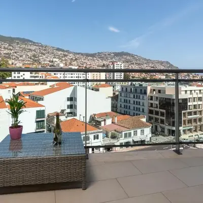 Luxurious Apartment Funchal - Casa Valentina - Rent2U