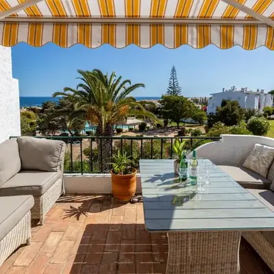 Sea Blue Apartment - Luz Ocean Club
