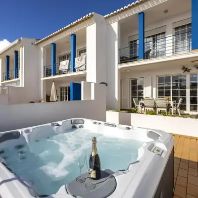 CoolHouses Luz