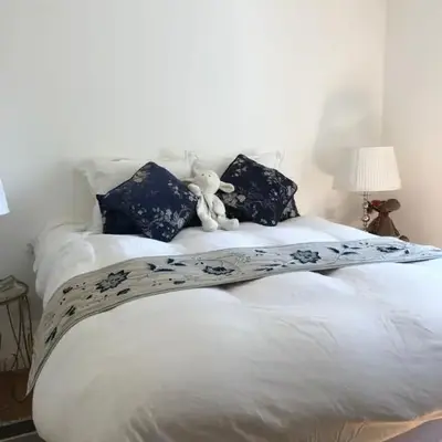Villa-sleeps2-garden-private park