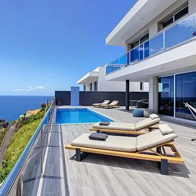 Wild River Villa by LovelyStay