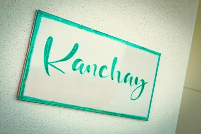 a sign that says kantinking hanging on a wall at Wayra Lodge [Kanchay] in Raposeira