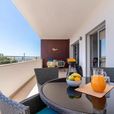 Spacious 2 bedroom Apartment with Sea View Lagos by Lisbeyond