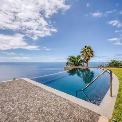 Vila Aguarelas with pool by Stay Madeira Island