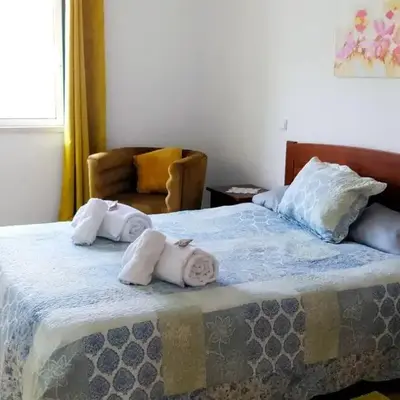 Entire flat 70sq m at Luz just 400m beach distance